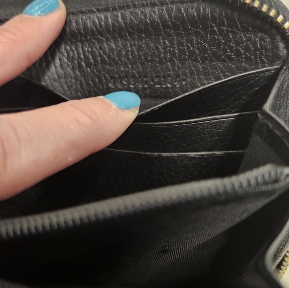 Gucci Interlocking G Leather Zip Around . - Picture 10 of 16